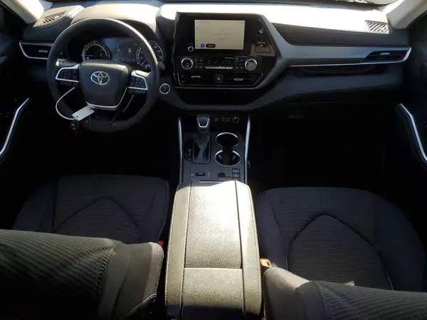 5TDZARAH7RS529386 2024 TOYOTA HIGHLANDER - Image 8