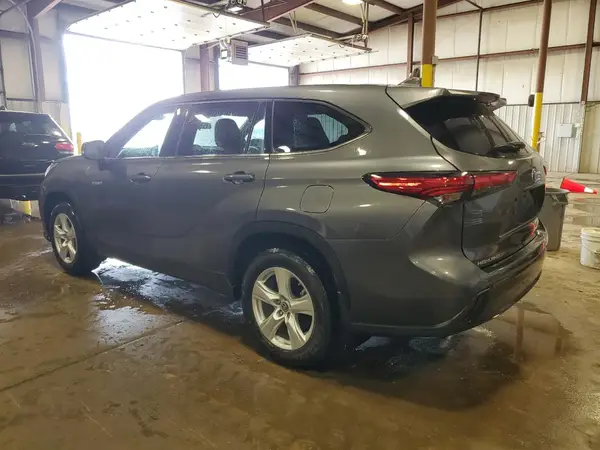 5TDZARAH8LS500681 2020 TOYOTA HIGHLANDER - Image 2
