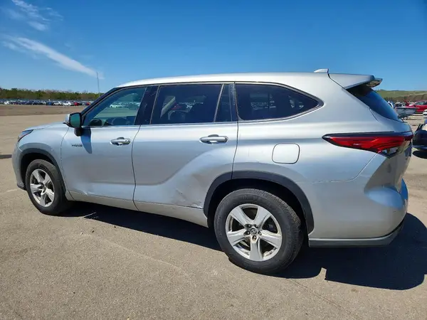 5TDZARAH8LS501054 2020 TOYOTA HIGHLANDER - Image 2