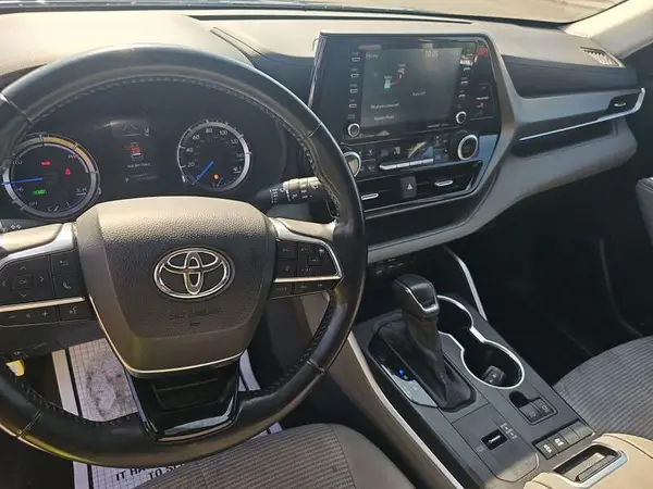 5TDZARAH8MS009822 2021 TOYOTA HIGHLANDER - Image 1