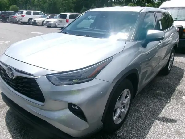 5TDZARAH8MS506854 2021 TOYOTA HIGHLANDER - Image 2