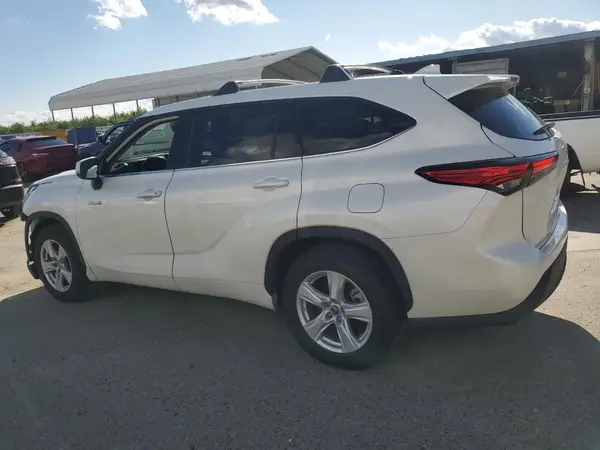 5TDZARAH9LS501936 2020 TOYOTA HIGHLANDER - Image 2