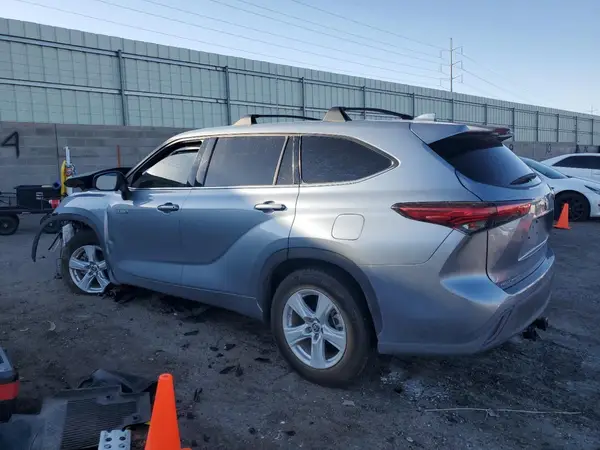 5TDZARAH9MS006900 2021 TOYOTA HIGHLANDER - Image 2