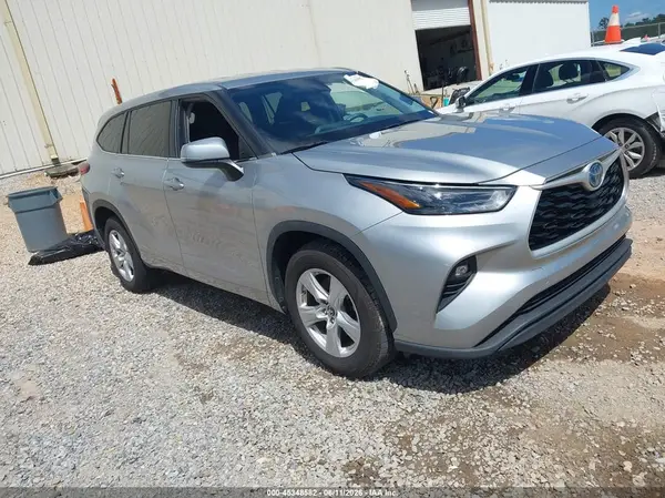 5TDZARAH9NS516455 2022 TOYOTA HIGHLANDER - Image 1