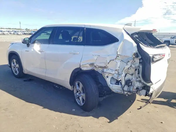 5TDZARAHXMS504006 2021 TOYOTA HIGHLANDER - Image 2