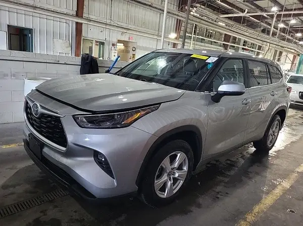 5TDZARAHXPS527564 2023 TOYOTA HIGHLANDER - Image 1