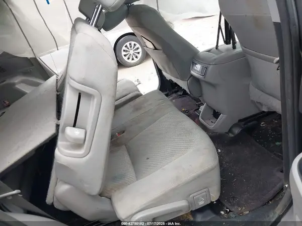 5TDZARFH0GS019032 2016 TOYOTA HIGHLANDER - Image 8