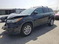 5TDZARFH0GS019130 2016 TOYOTA HIGHLANDER