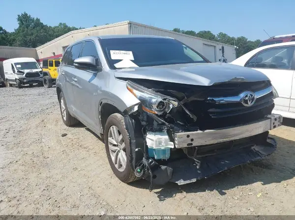 5TDZARFH0GS020861 2016 TOYOTA HIGHLANDER - Image 1