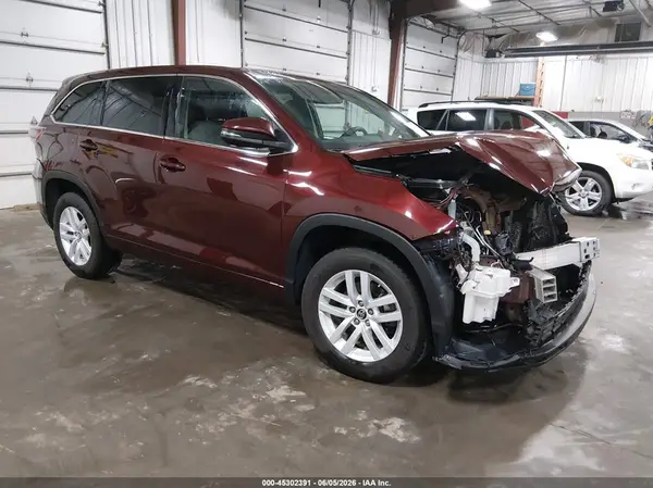 5TDZARFH0GS021346 2016 TOYOTA HIGHLANDER - Image 1