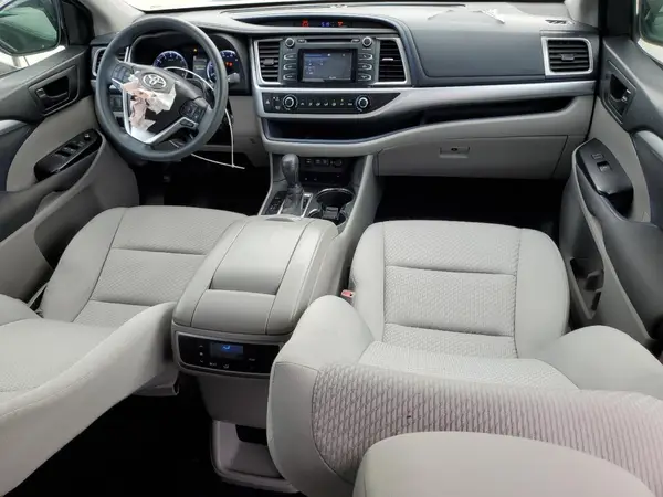 5TDZARFH0HS031084 2017 TOYOTA HIGHLANDER - Image 8