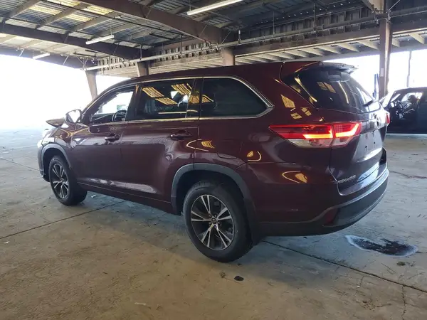 5TDZARFH0JS035349 2018 TOYOTA HIGHLANDER - Image 2