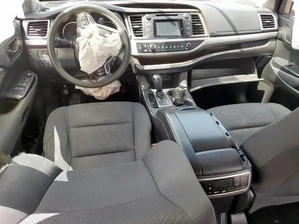 5TDZARFH0JS035951 2018 TOYOTA HIGHLANDER - Image 8