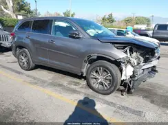 5TDZARFH0JS036548 2018 TOYOTA HIGHLANDER