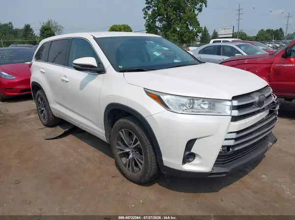 5TDZARFH0JS038512 2018 TOYOTA HIGHLANDER - Image 1