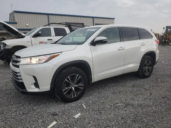 5TDZARFH0JS039501 2018 TOYOTA HIGHLANDER - Image 1