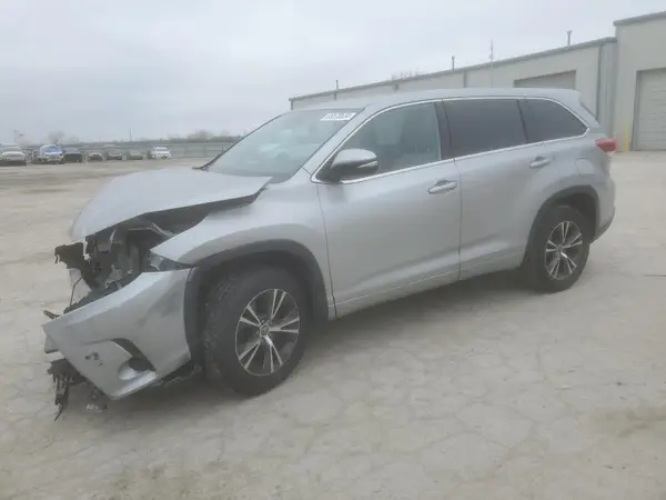 5TDZARFH0JS040986 2018 TOYOTA HIGHLANDER - Image 1