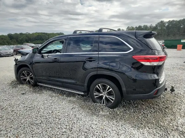 5TDZARFH0KS048054 2019 TOYOTA HIGHLANDER - Image 2