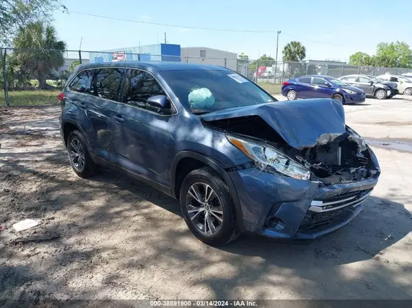 5TDZARFH0KS049849 2019 TOYOTA HIGHLANDER - Image 1