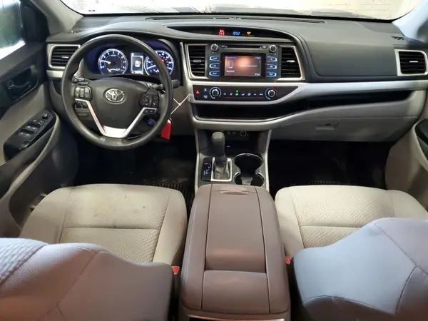 5TDZARFH0KS050094 2019 TOYOTA HIGHLANDER - Image 8