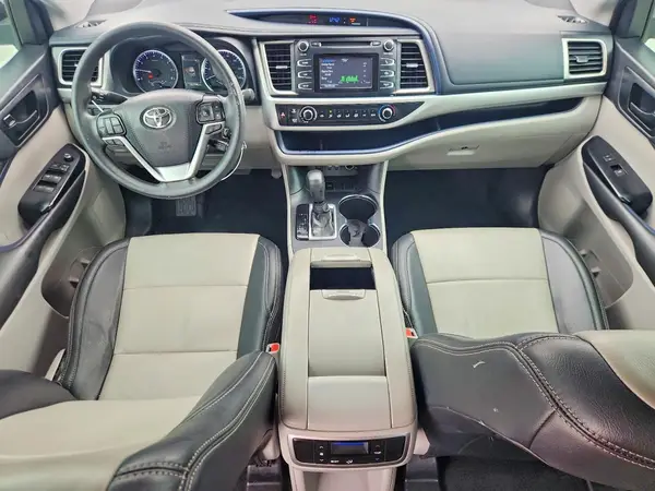 5TDZARFH0KS053545 2019 TOYOTA HIGHLANDER - Image 8