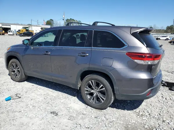 5TDZARFH0KS053982 2019 TOYOTA HIGHLANDER - Image 2