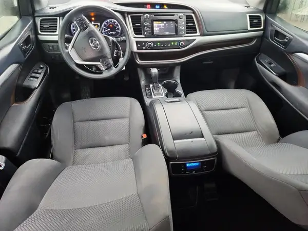 5TDZARFH0KS054226 2019 TOYOTA HIGHLANDER - Image 8
