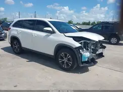 5TDZARFH0KS055800 2019 TOYOTA HIGHLANDER