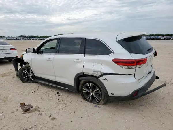 5TDZARFH0KS056476 2019 TOYOTA HIGHLANDER - Image 2