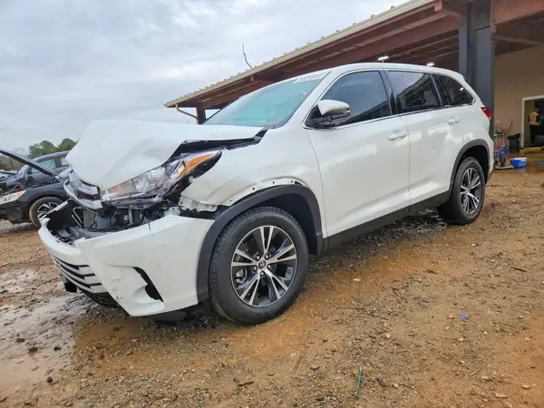 5TDZARFH0KS057112 2019 TOYOTA HIGHLANDER - Image 1