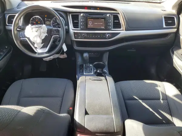 5TDZARFH0KS057613 2019 TOYOTA HIGHLANDER - Image 8