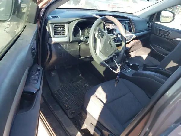 5TDZARFH0KS058048 2019 TOYOTA HIGHLANDER - Image 8
