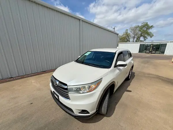 5TDZARFH1GS020920 2016 TOYOTA HIGHLANDER - Image 2