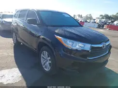 5TDZARFH1GS021856 2016 TOYOTA HIGHLANDER
