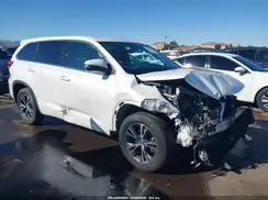 5TDZARFH1HS025021 2017 TOYOTA HIGHLANDER