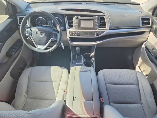 5TDZARFH1HS025083 2017 TOYOTA HIGHLANDER - Image 8