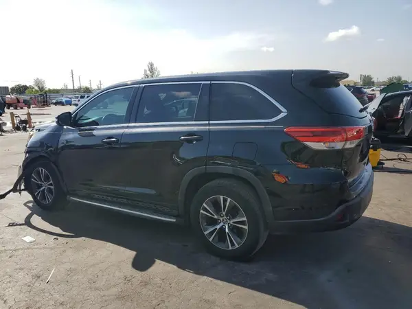 5TDZARFH1HS026749 2017 TOYOTA HIGHLANDER - Image 2