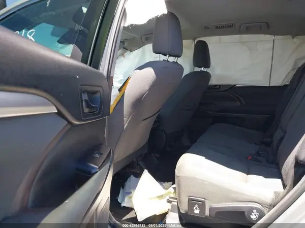 5TDZARFH1HS026895 2017 TOYOTA HIGHLANDER - Image 8