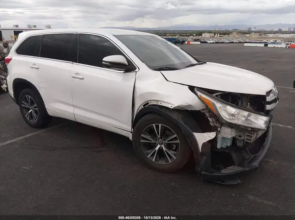 5TDZARFH1HS027867 2017 TOYOTA HIGHLANDER - Image 1