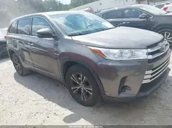 5TDZARFH1HS029179 2017 TOYOTA HIGHLANDER