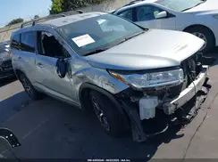 5TDZARFH1HS029571 2017 TOYOTA HIGHLANDER