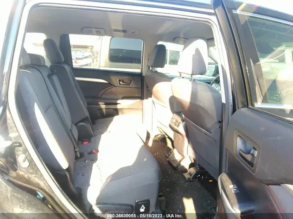 5TDZARFH1HS032244 2017 TOYOTA HIGHLANDER - Image 8