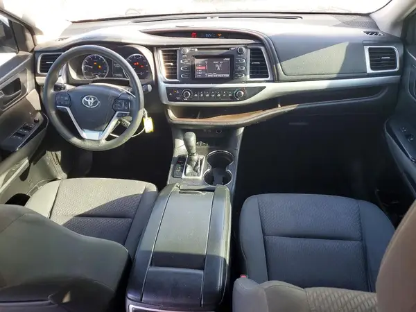 5TDZARFH1JS034436 2018 TOYOTA HIGHLANDER - Image 8