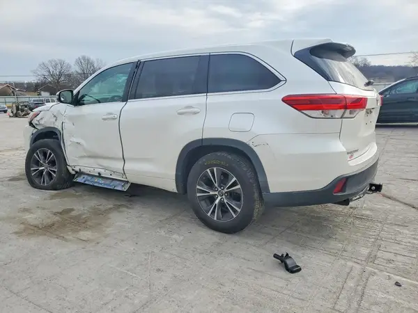 5TDZARFH1JS035666 2018 TOYOTA HIGHLANDER - Image 2