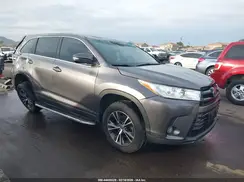 5TDZARFH1JS035828 2018 TOYOTA HIGHLANDER