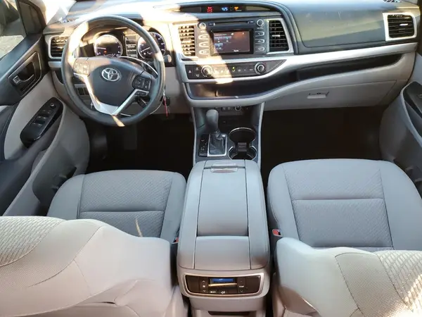 5TDZARFH1JS039426 2018 TOYOTA HIGHLANDER - Image 8