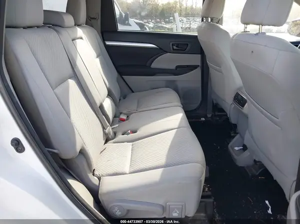 5TDZARFH1JS041371 2018 TOYOTA HIGHLANDER - Image 8
