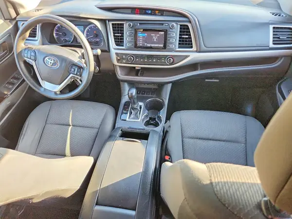5TDZARFH1KS045504 2019 TOYOTA HIGHLANDER - Image 8