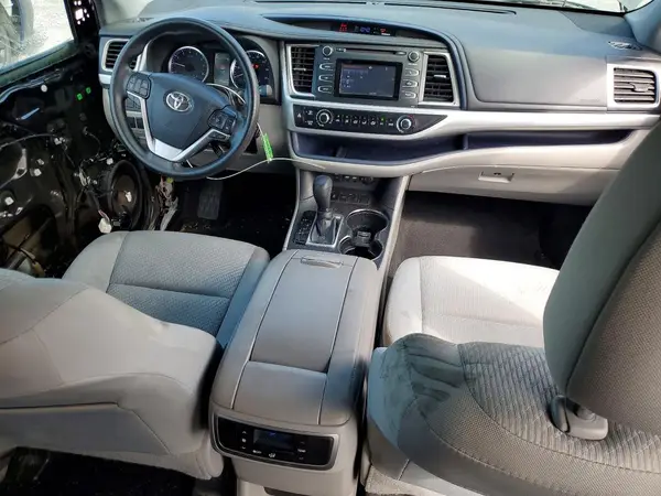 5TDZARFH1KS048113 2019 TOYOTA HIGHLANDER - Image 8