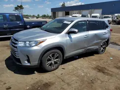 5TDZARFH1KS053120 2019 TOYOTA HIGHLANDER